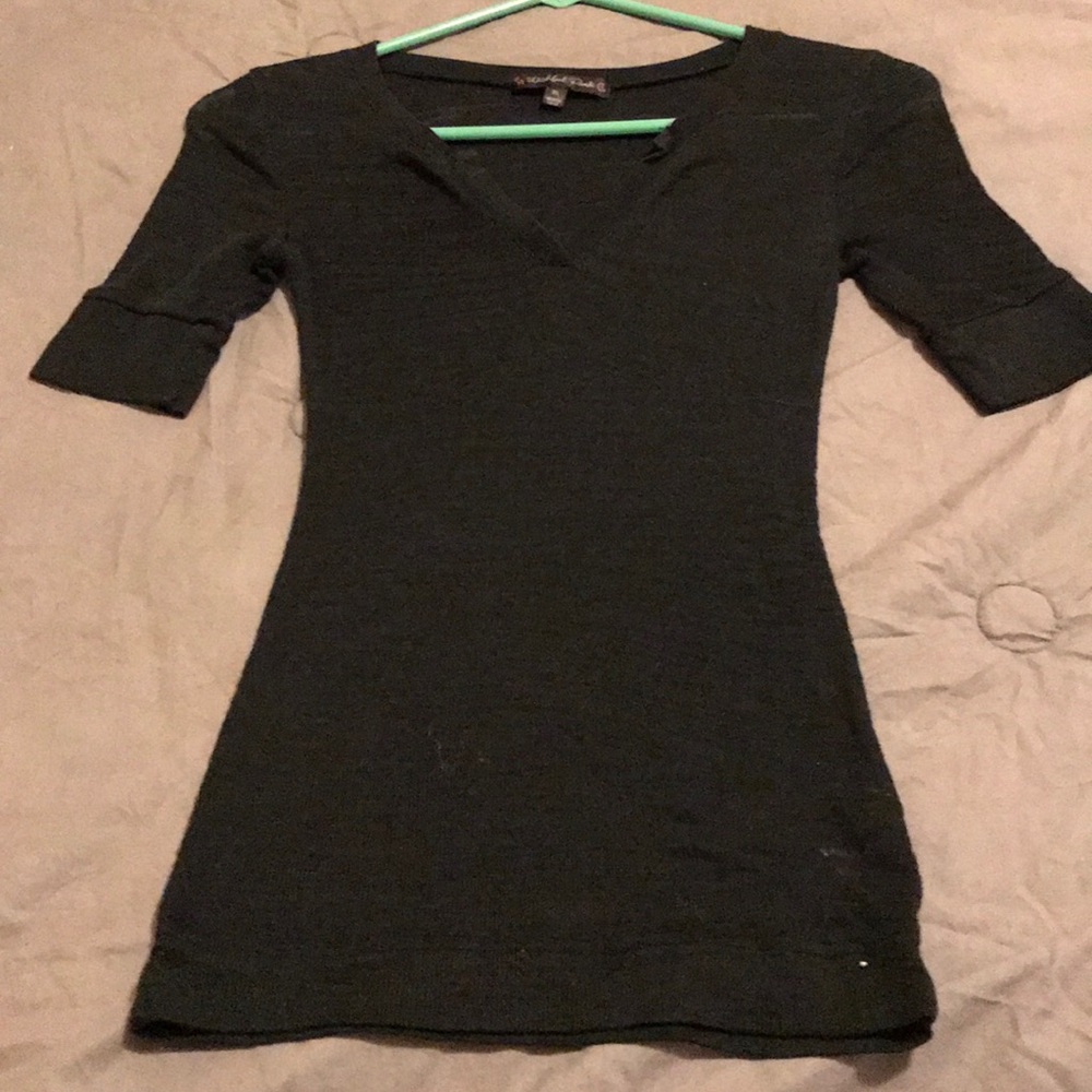 Black 3/4 sleeve shirt
